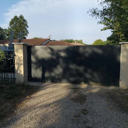 Escapade Au Coeur De La Dombes בית נופש