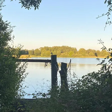 בית נופש Escapade Au Coeur De La Dombes *