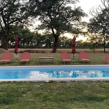 Escapade Au Coeur De La Dombes בית נופש